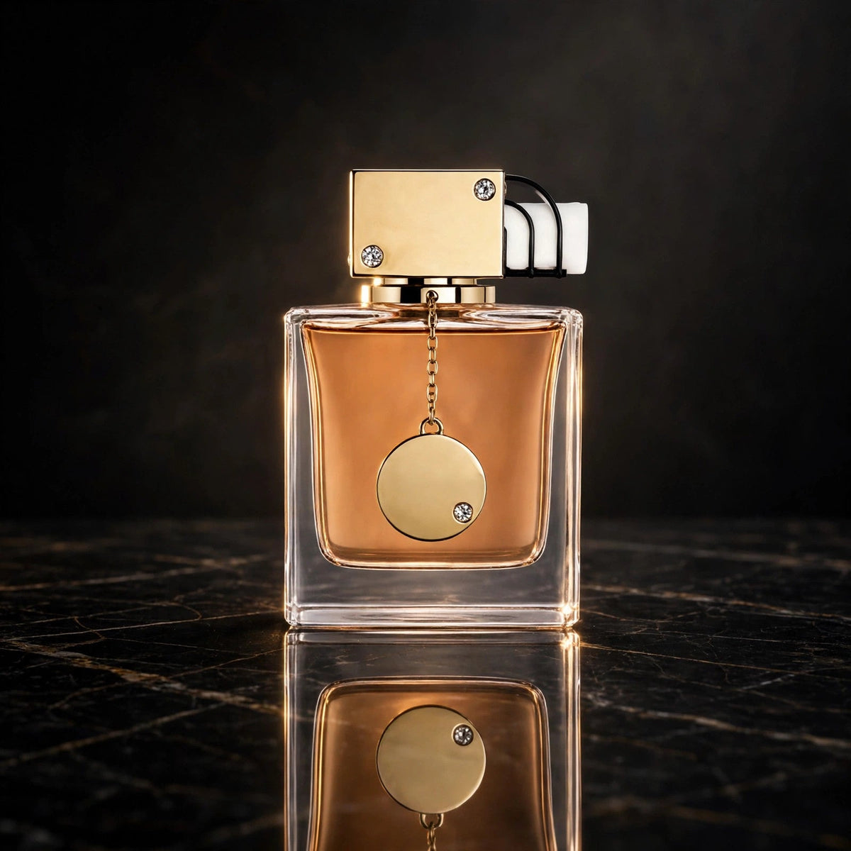 Armaf Club de Nuit Regular Size: Scent Profile, When to Wear It & Tips
