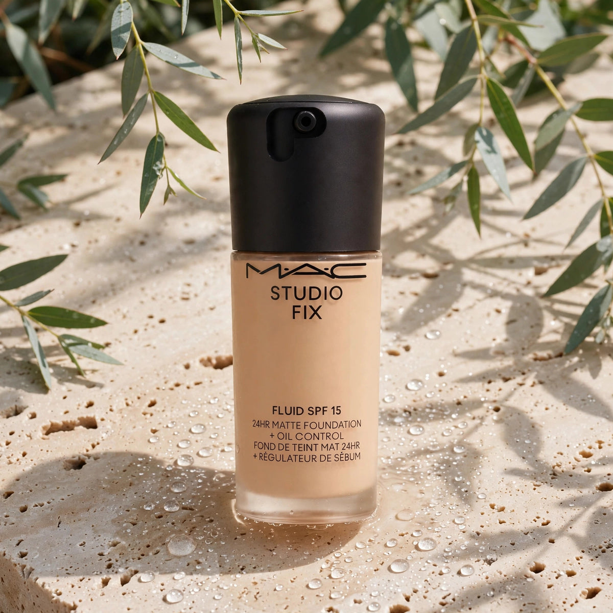 MAC Studio Fix Fluid SPF 15 Foundation — NC27