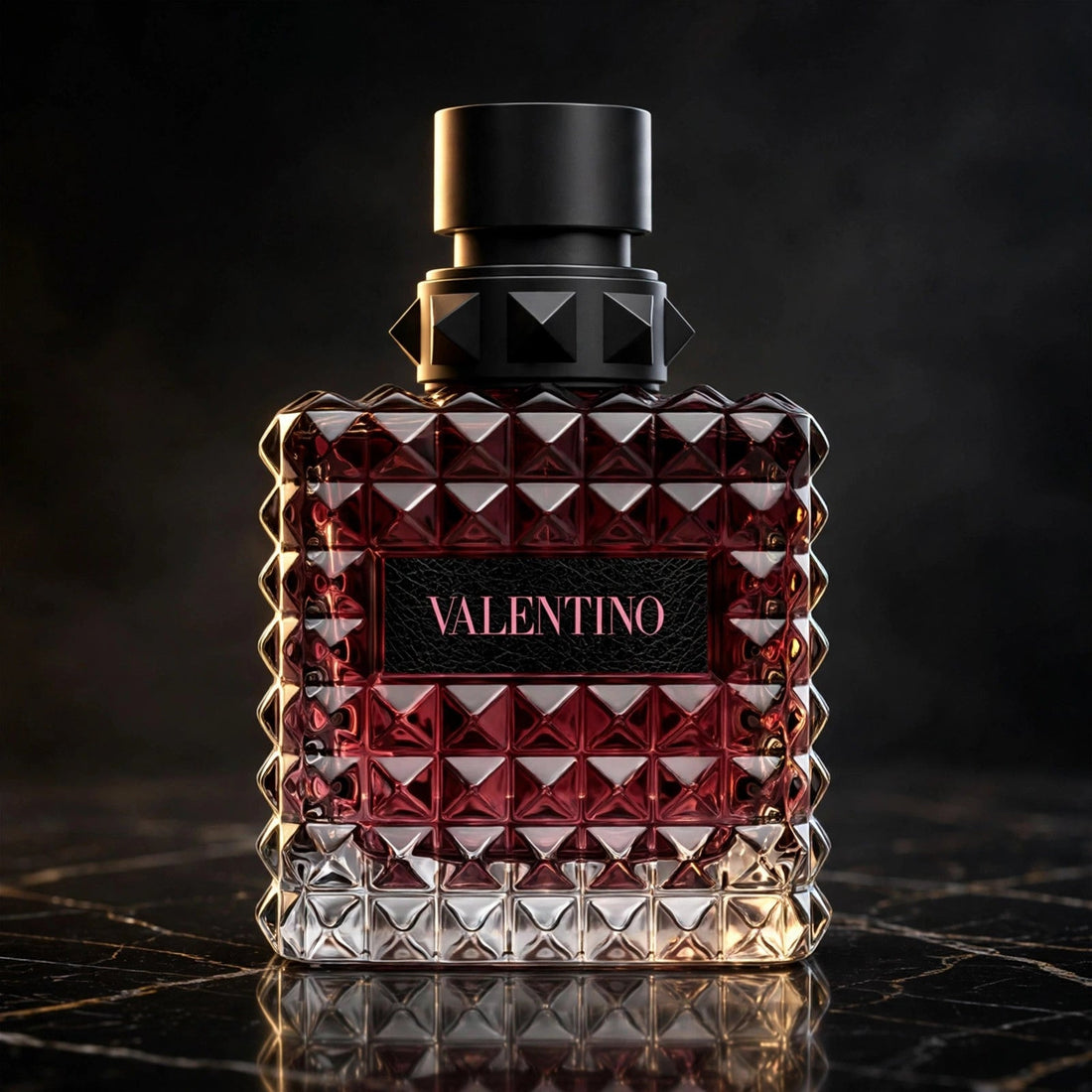 Valentino Donna Born In Roma Intense: Scent Profile, When to Wear It & Tips