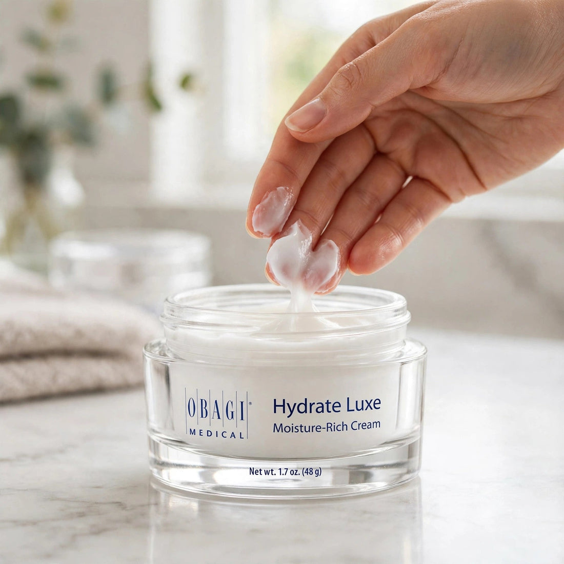 Obagi Hydrate Luxe Moisture Rich Cream: How to Use It in Your Routine