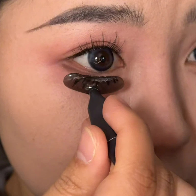 3-in-1 Lower Lash, Eyeliner & Beauty Mark Stamp Kit