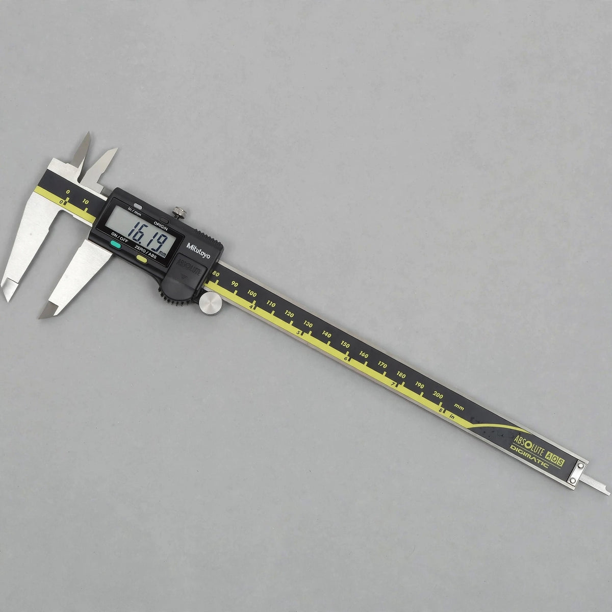 Mitutoyo 500-197-30 200mm/8" Absolute Digital Digimatic Vernier Calipe - studio