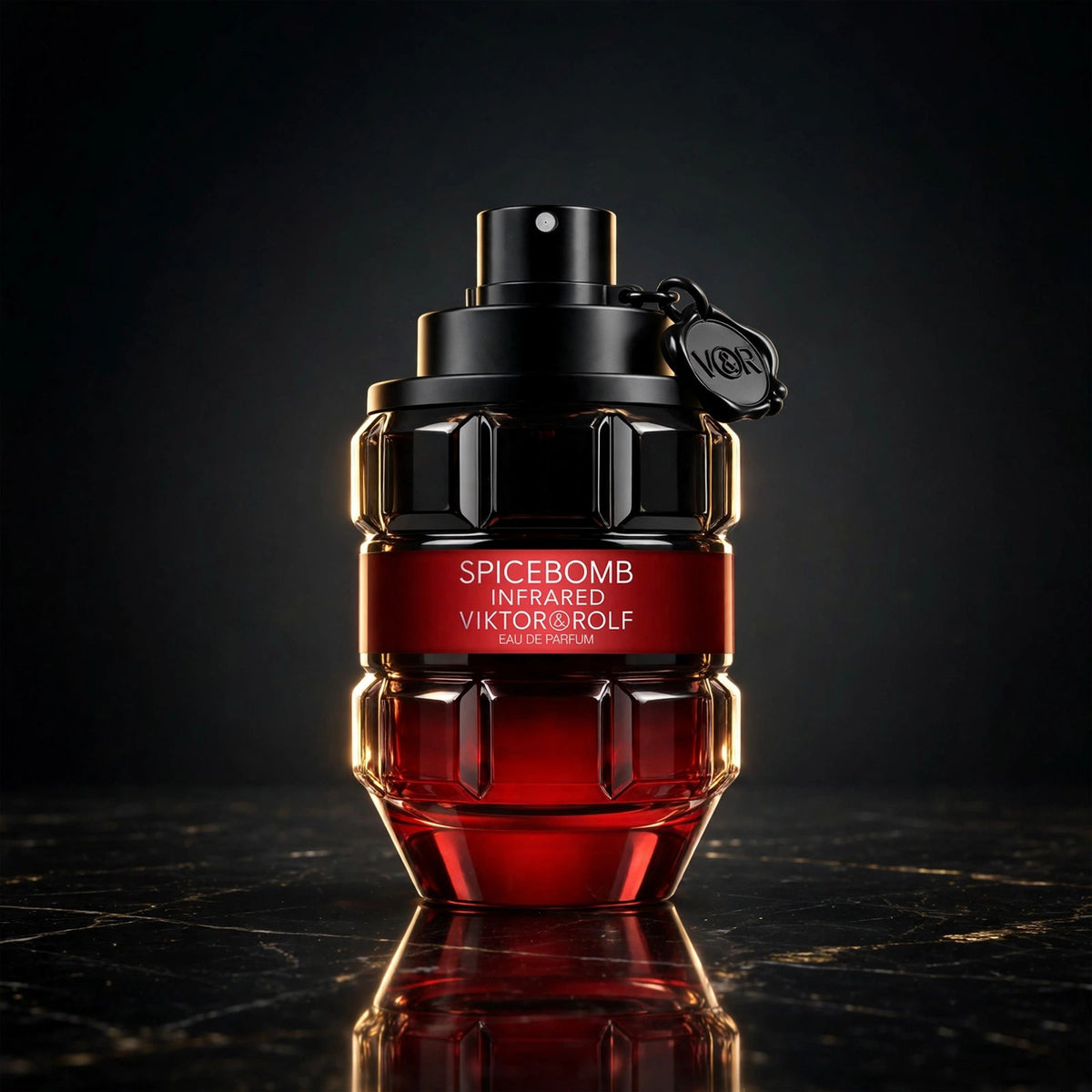 Viktor & Rolf Spicebomb Infrared EDP 90ml - lifestyle 1