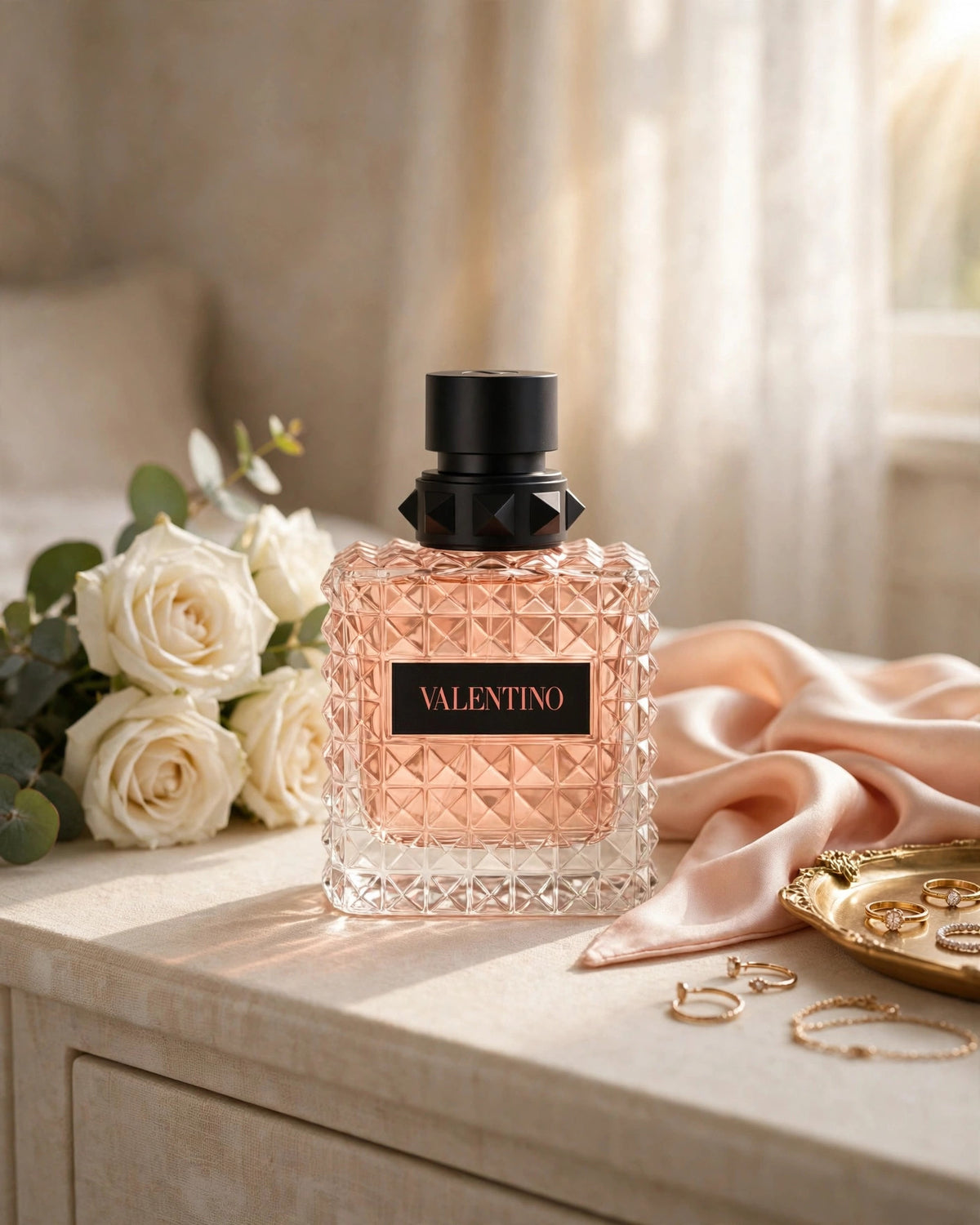 Valentino Donna Born In Roma Coral Fantasy EDP 100ml - lifestyle 2