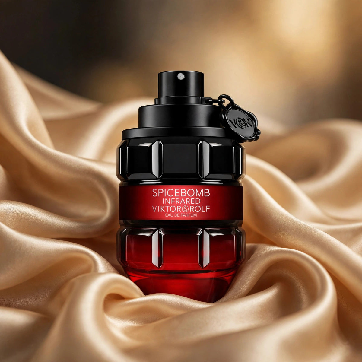 Viktor & Rolf Spicebomb Infrared EDP 90ml - lifestyle 8