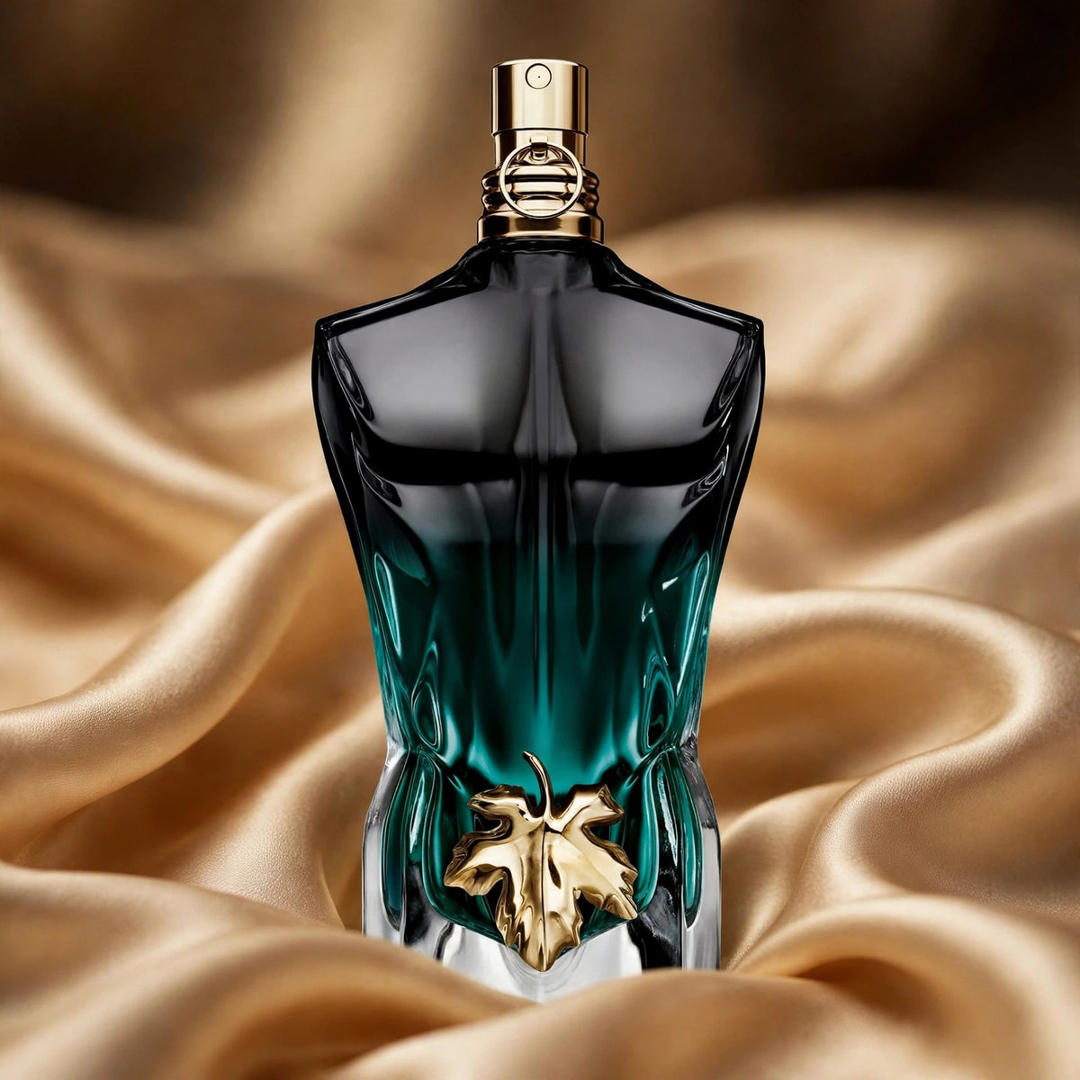 Jean Paul Gaultier Les Males De Le Beau Le Parfum Intense - lifestyle 8