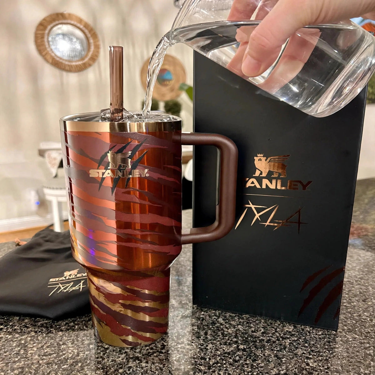 X Tyla Tyger 40oz Tumbler Limited Edition - howto