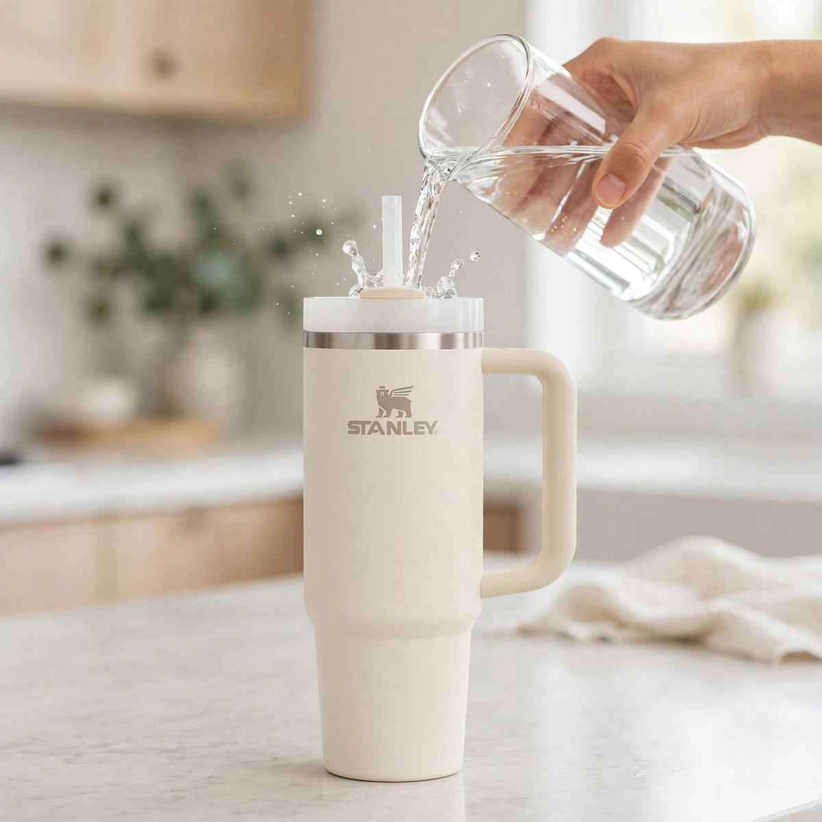 Quencher H2.0 FlowState 30oz Tumbler - Cream or biege color - howto