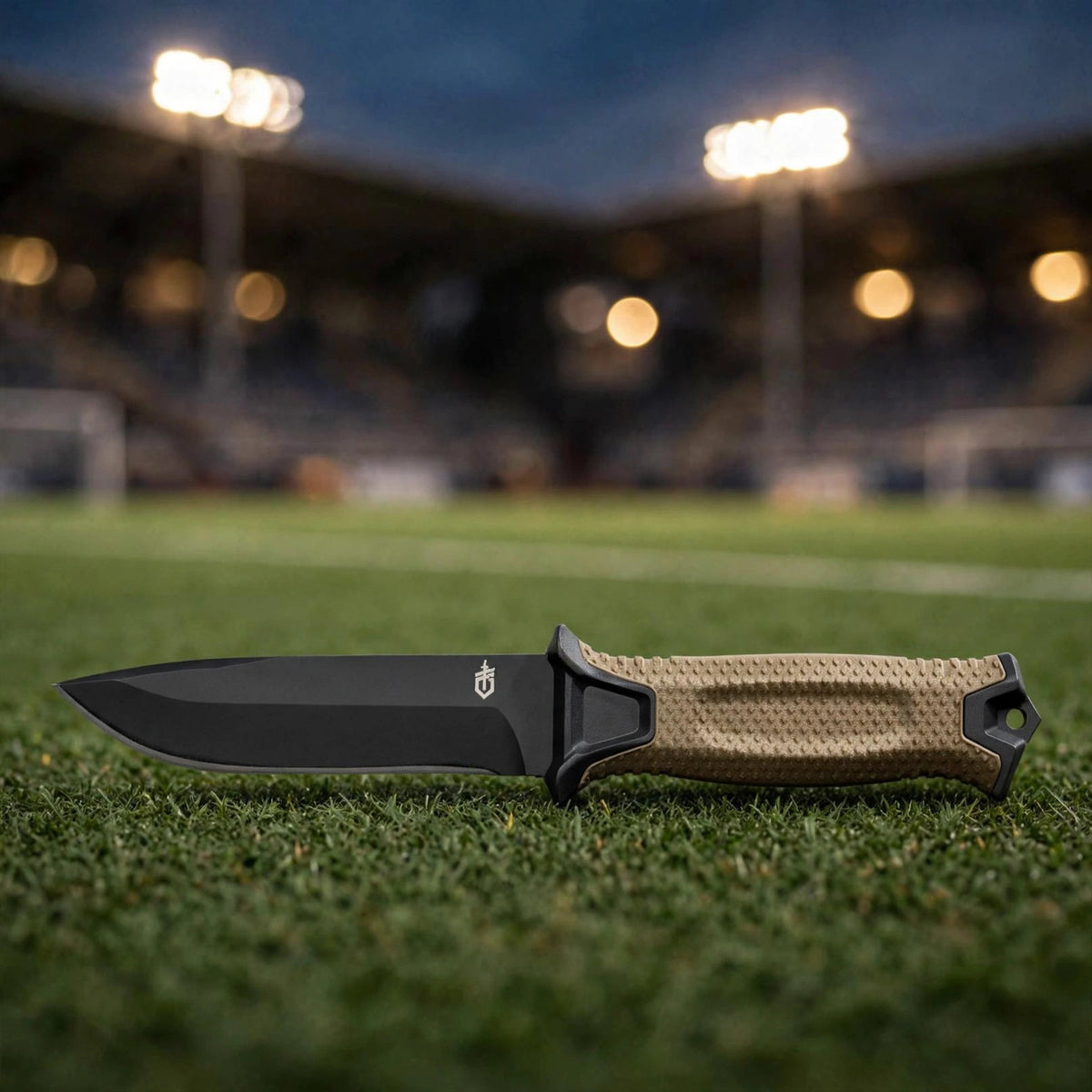 Gerber Gear StrongArm - Fixed-Blade Camping & Hunting Knife with Strik - stadium
